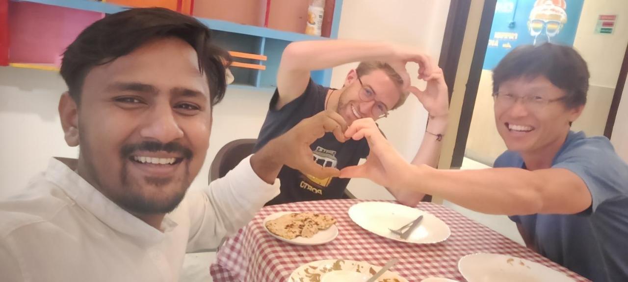Travel Monkey Hostel Agra  Luaran gambar